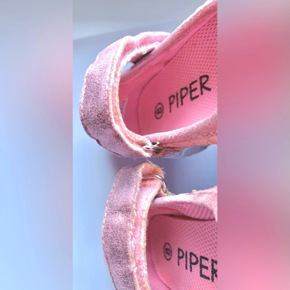 🩷Dress Shoes🩷 Toddler Bella Pink, Hook & Loop closure - Picture 6 of 7